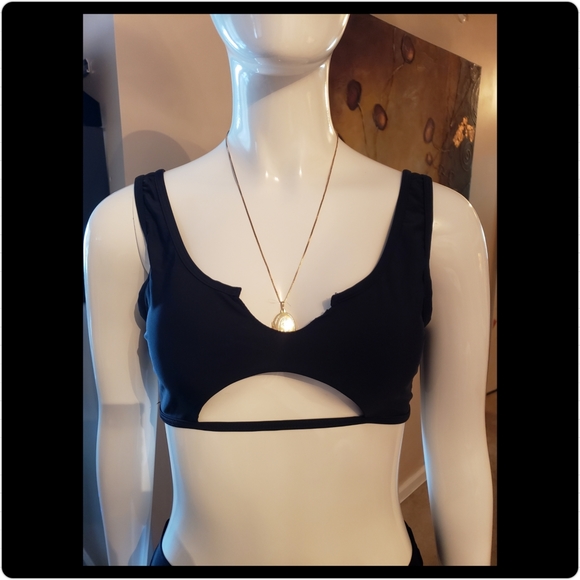 🎉 End of the Season Swimsuit SALE 👙🩱 - Picture 2 of 5